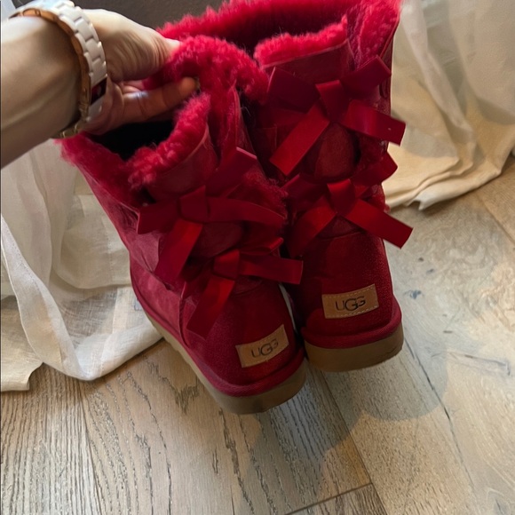 Red uggs Women's Boots USA 10 - Picture 1 of 5
